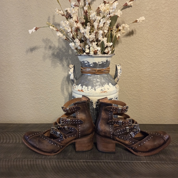 Freebird by Steven "Felicity", Size 8 - Picture 5 of 9